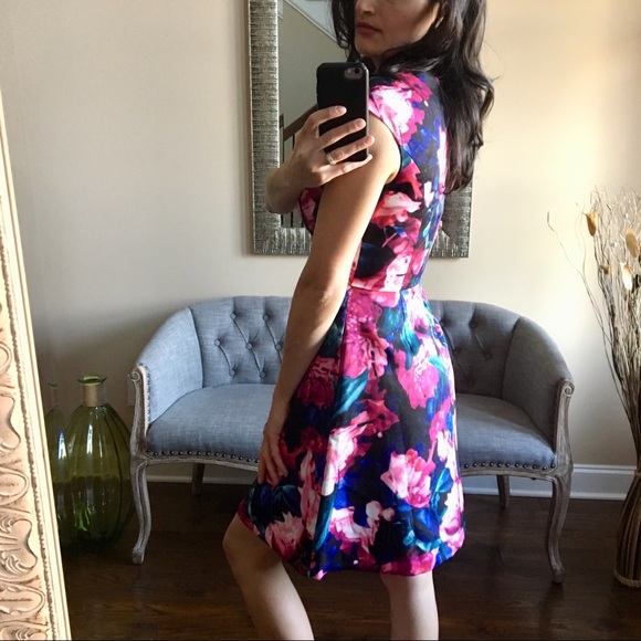 β¨Vince Camuto Dress - Picture 8 of 8